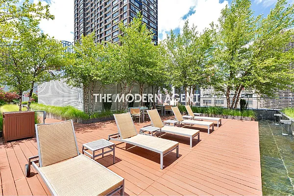 Rented by Level Group | media 10