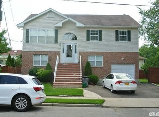 2428 6th Ave, East Meadow, NY 11554