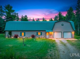 9904 Us Highway 2, Rapid River, MI 49878