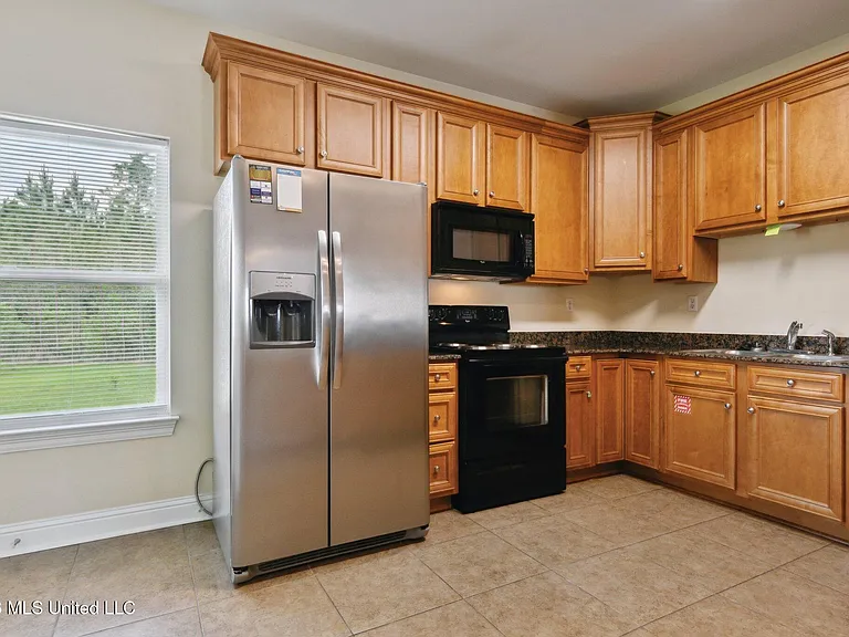 6147 Firestone St #D-1 — Photo 15