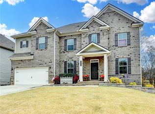 5525 Mirror Lake Dr, Cumming, GA 30028