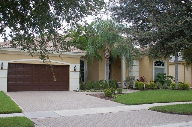 2nd image of 10667 Oak Meadow Ln