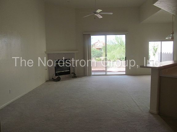 3rd image of 1496 W Carmel Pointe Dr
