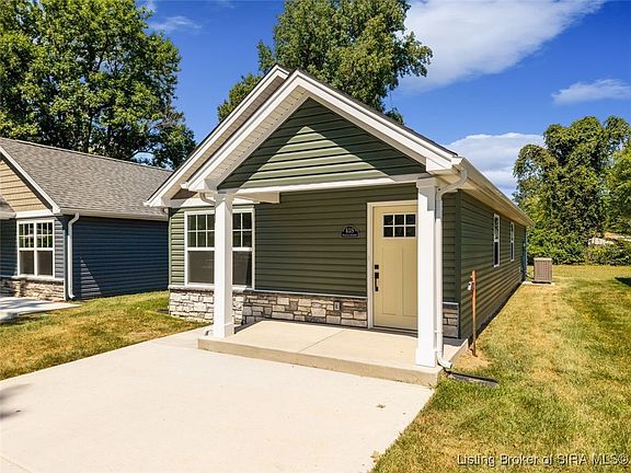 3rd image of 418 Myrtle Street