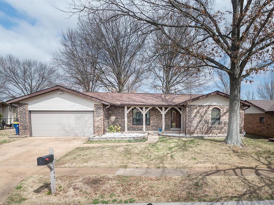 1st image of 2747 Queen Bee Ln