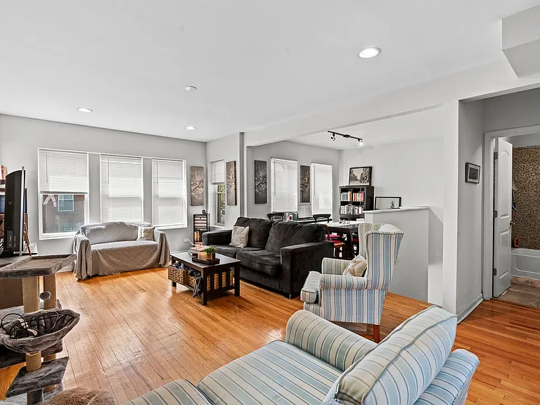 Newgard Arthur Apartments — Photo 10