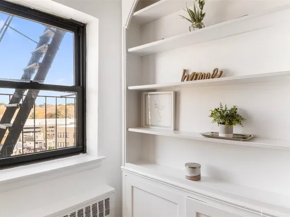 19 Old Mamaroneck Road #6d, White Plains, NY 10605