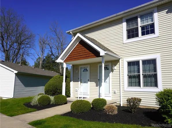 123 Olde Stone Ln, Lancaster, NY 14086