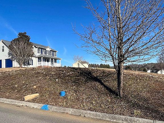 2nd image of 881 Garners Landing Blvd