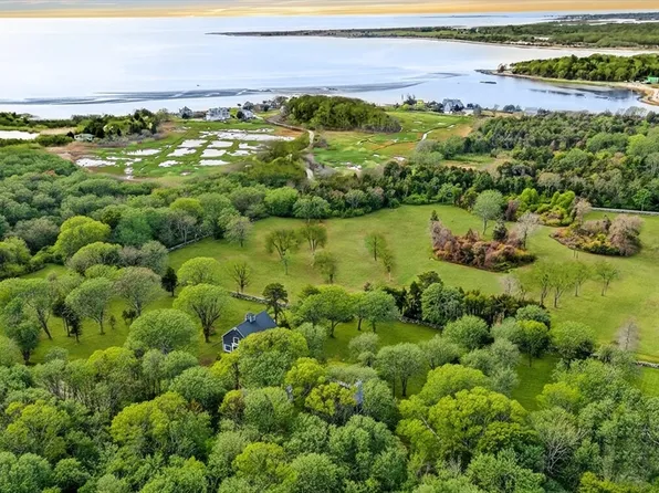 158 Little River Rd, Dartmouth, MA 02748