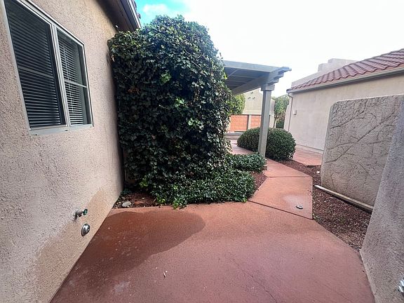 5th image of 419 Desert Poppy Dr