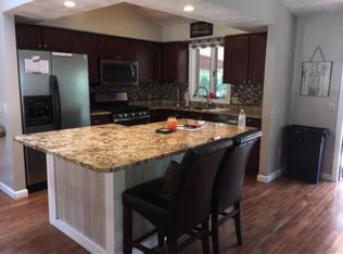 44 Montauk Rd, Narragansett, RI 02882