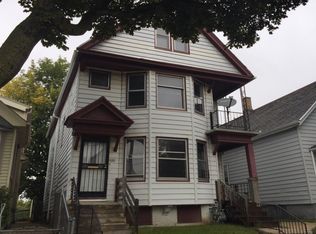 118-120 W Chambers St, Milwaukee, WI 53212