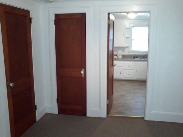 423 W Blanche St