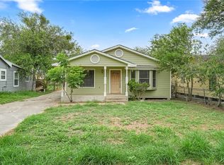 710 Jackson Ave, Robstown, TX 78380