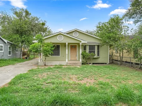 710 Jackson Ave, Robstown, TX 78380