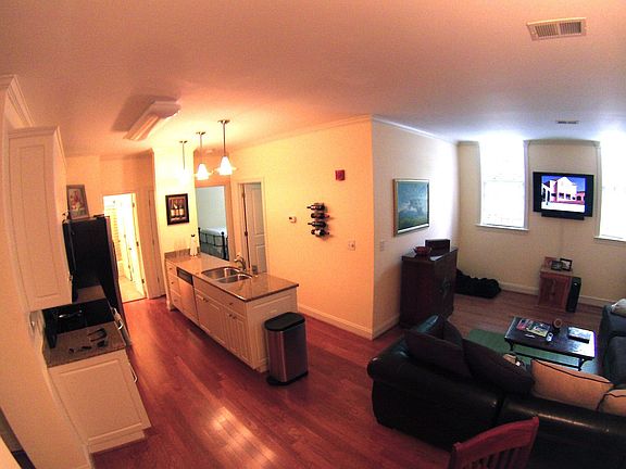 Living Room / Kitchen