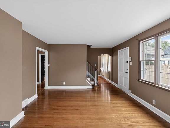 5th image of 36 Decatur Rd