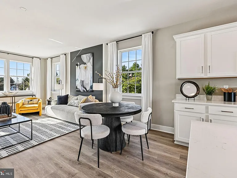1805 Harvest Dr — Photo 34