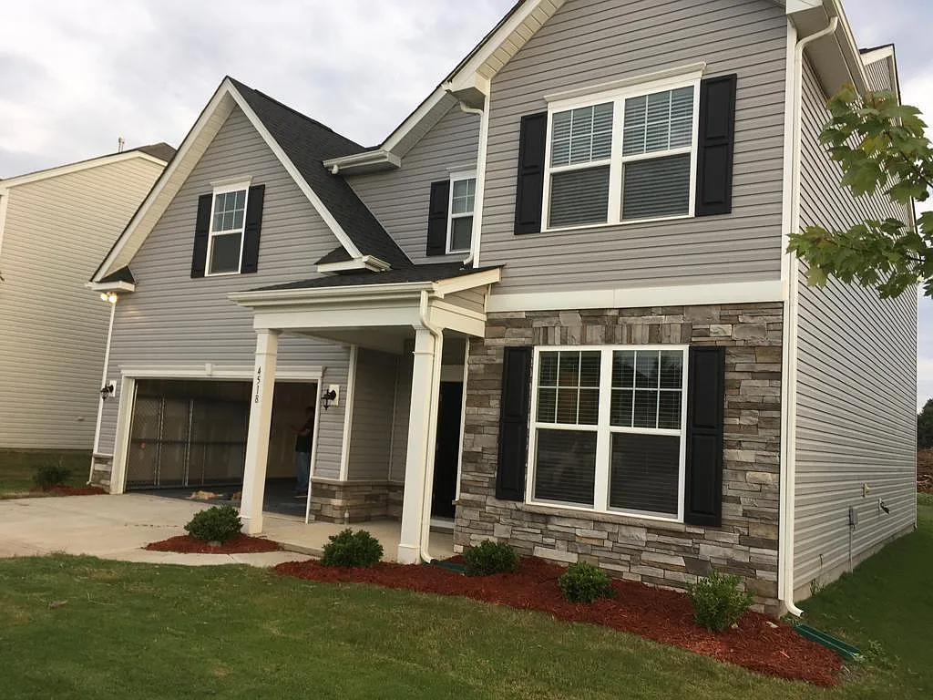 4518 Dover Ct — Photo 1