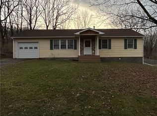 10 Hilton Rd, Dryden, NY 13053