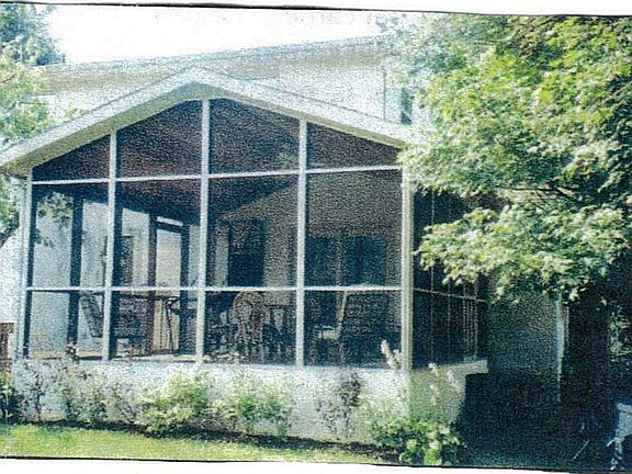 16'x16' Screened Patio