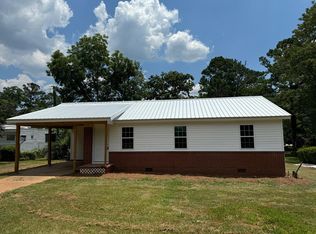 881 S Bay St, Blakely, GA 39823