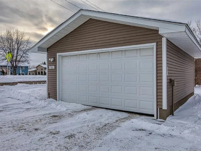 861 Diffley Rd — Photo 12