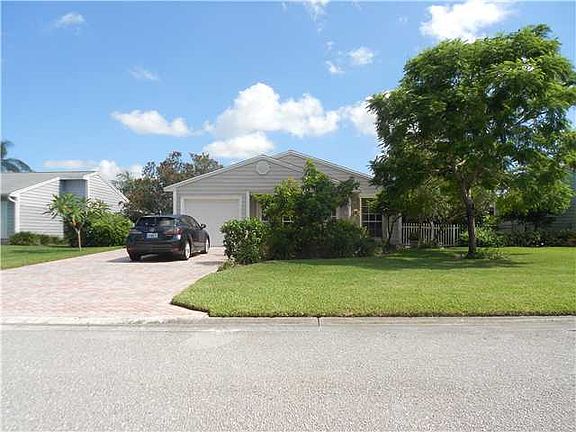 5th image of 5496 Courtney Cir