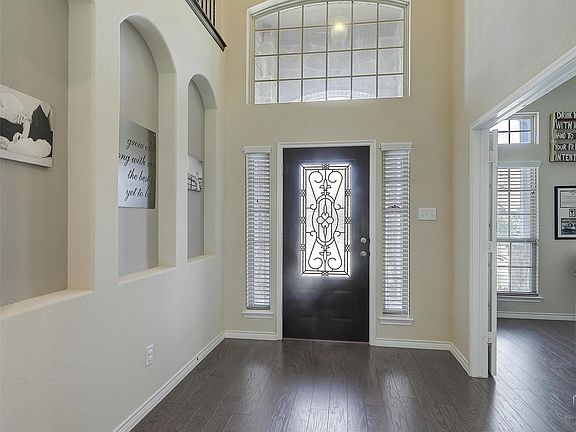 5th image of 805 Lake Cypress Ln