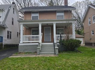 905 Selwyn Rd, Cleveland Heights, OH 44112