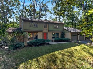 14 Willow Rd, Asheville, NC 28804