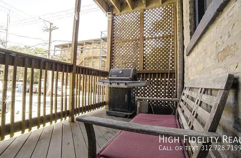 814 W Roscoe St #1NE — Photo 11