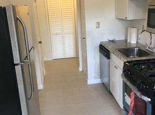 105 Peach St, Avenel, NJ 07001