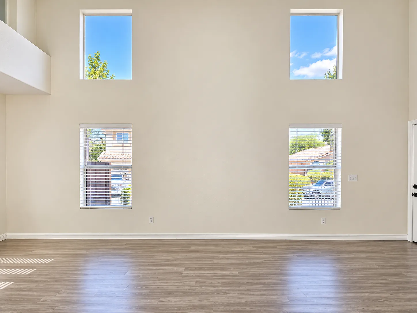 3 bed, 1902 sqft, $2,400 — Photo 3