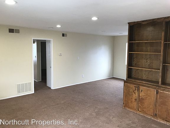 4th image of 6927 Amherst St Unit 09