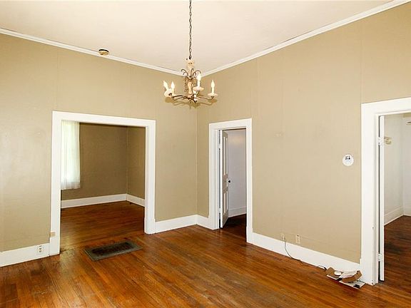 5th image of 308 S Lahoma Ave