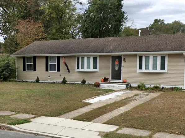 58 Holly Blvd, Southampton, NJ 08088