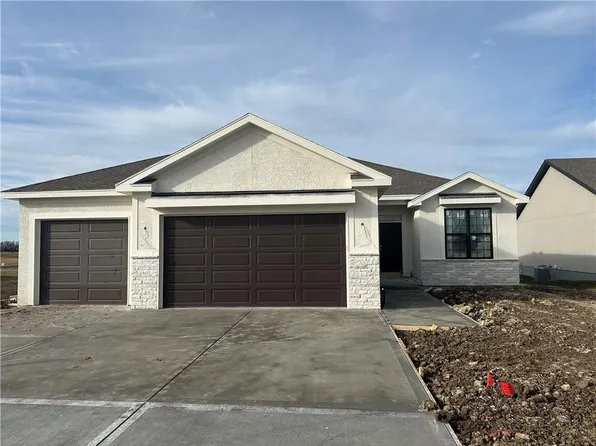 708 Salem Rd, Lawson, MO 64062