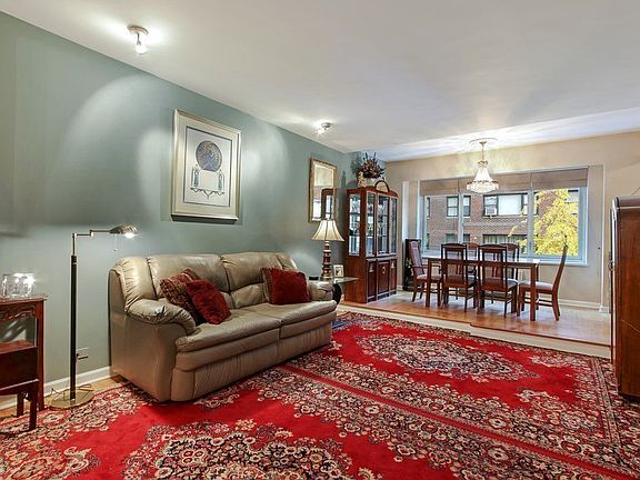 3rd image of 36 Sutton Pl S APT 4E