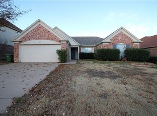 115 Sipes Ct, Arlington, TX 76018
