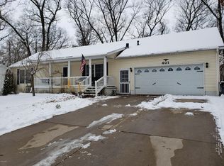 401 S Escanaba Ln, Muskegon, MI