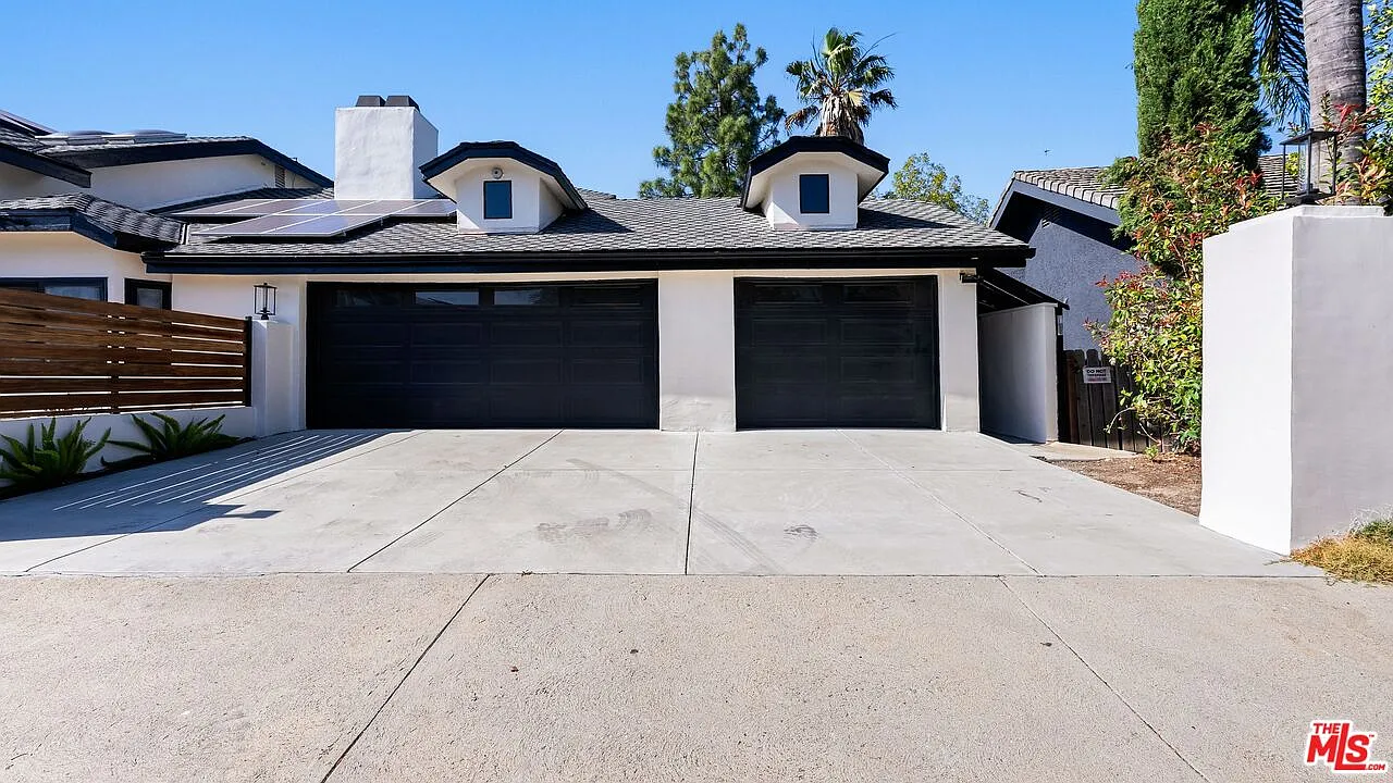 5 bed, 6.0 bath, 4851 sqft, $18,000 — Photo 3