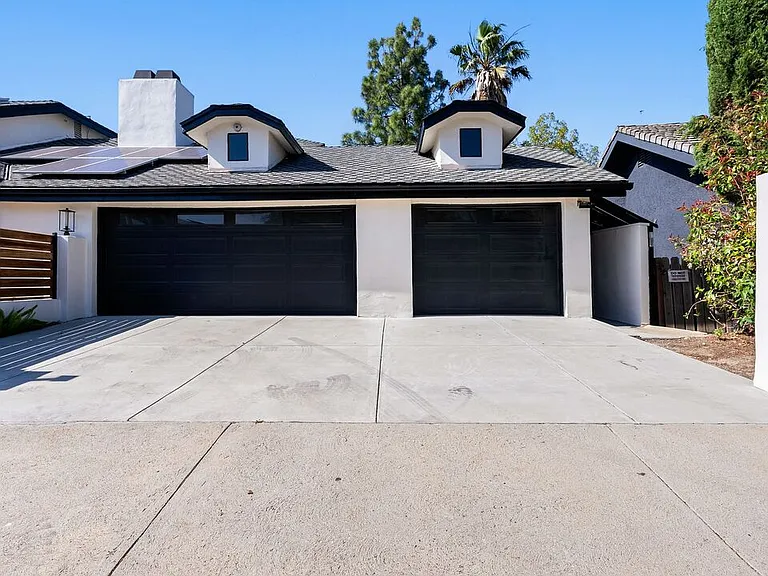 11559 Dona Teresa Dr — Photo 3