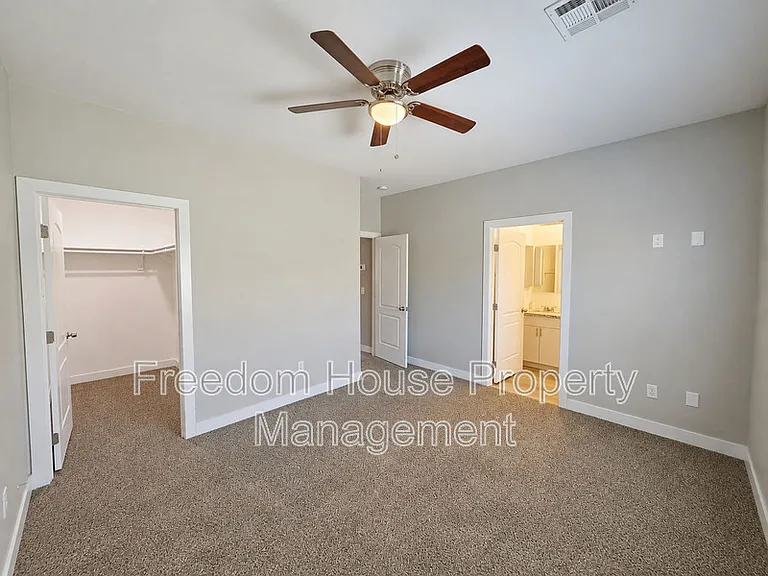 1121 Sixshooter Ave #4 — Photo 21