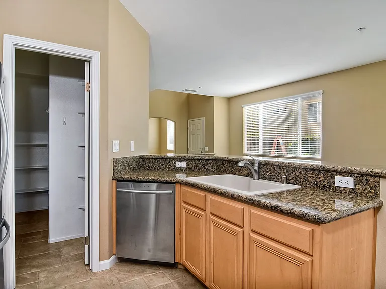 6349 Alexandri Cir — Photo 11