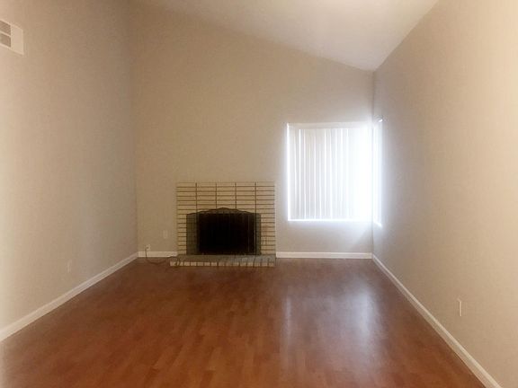 4th image of 1679 Chesterton Cir