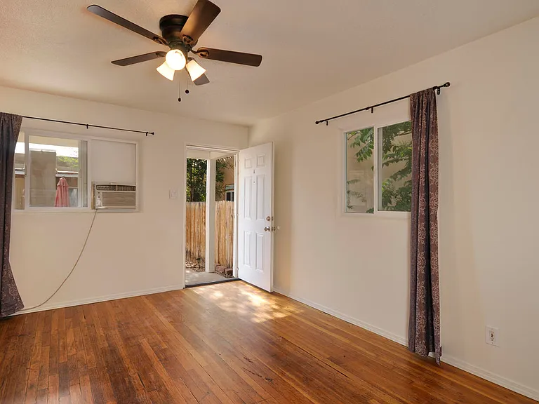 306 Stanford Dr SE #A — Photo 6