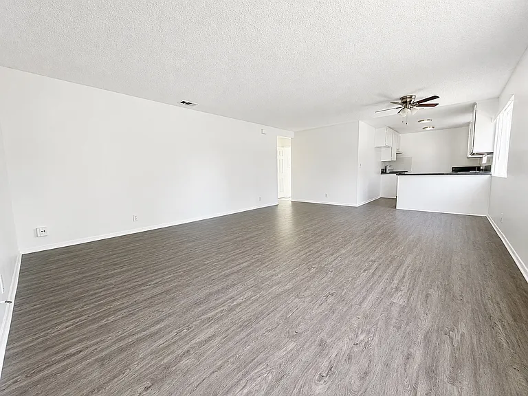 1509 S Palos Verdes St #3 — Photo 2
