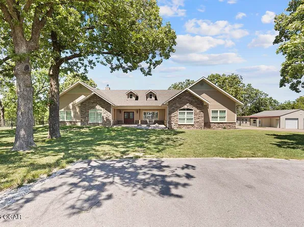 3325 N Cougar Ridge Ln, Joplin, MO 64801